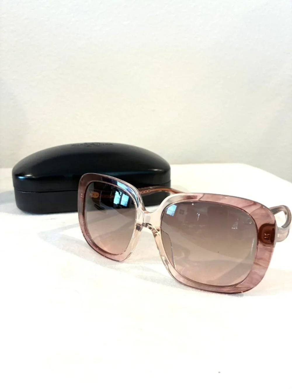 Coach HC8395U Square Sunglasses Translucent Pink Frame Brown Gradient With Case